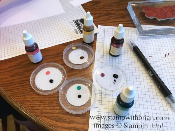 Use lids of embellishment containers for watercoloring in classes, Stampin' Up!, Brian King Use lids of embellishment containers for watercoloring in classes, Stampin' Up!, Brian King